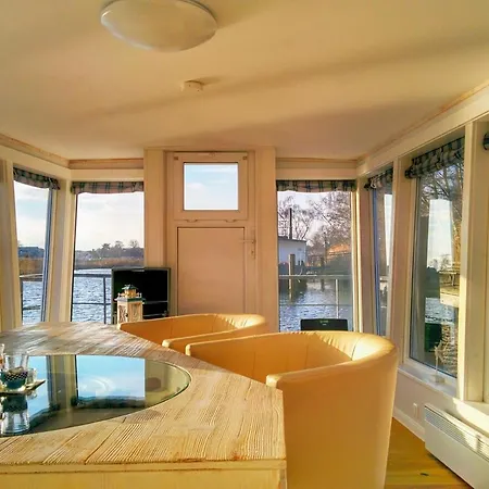 בית נופש Urlauberschiff Neptun Im Ostseebad